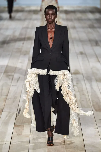 Look 40